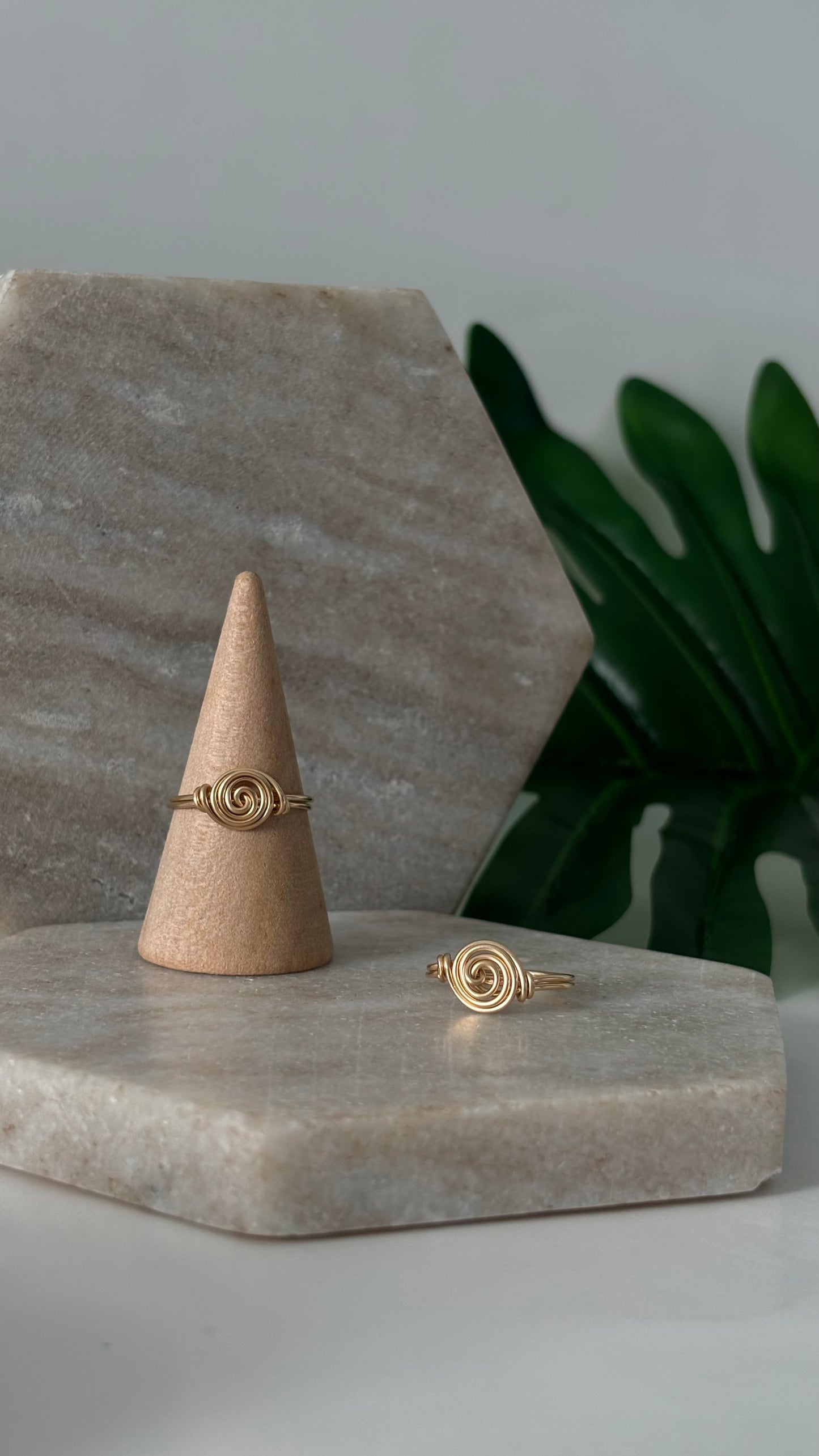14/20 gold filled Swirls rings - Guayaba