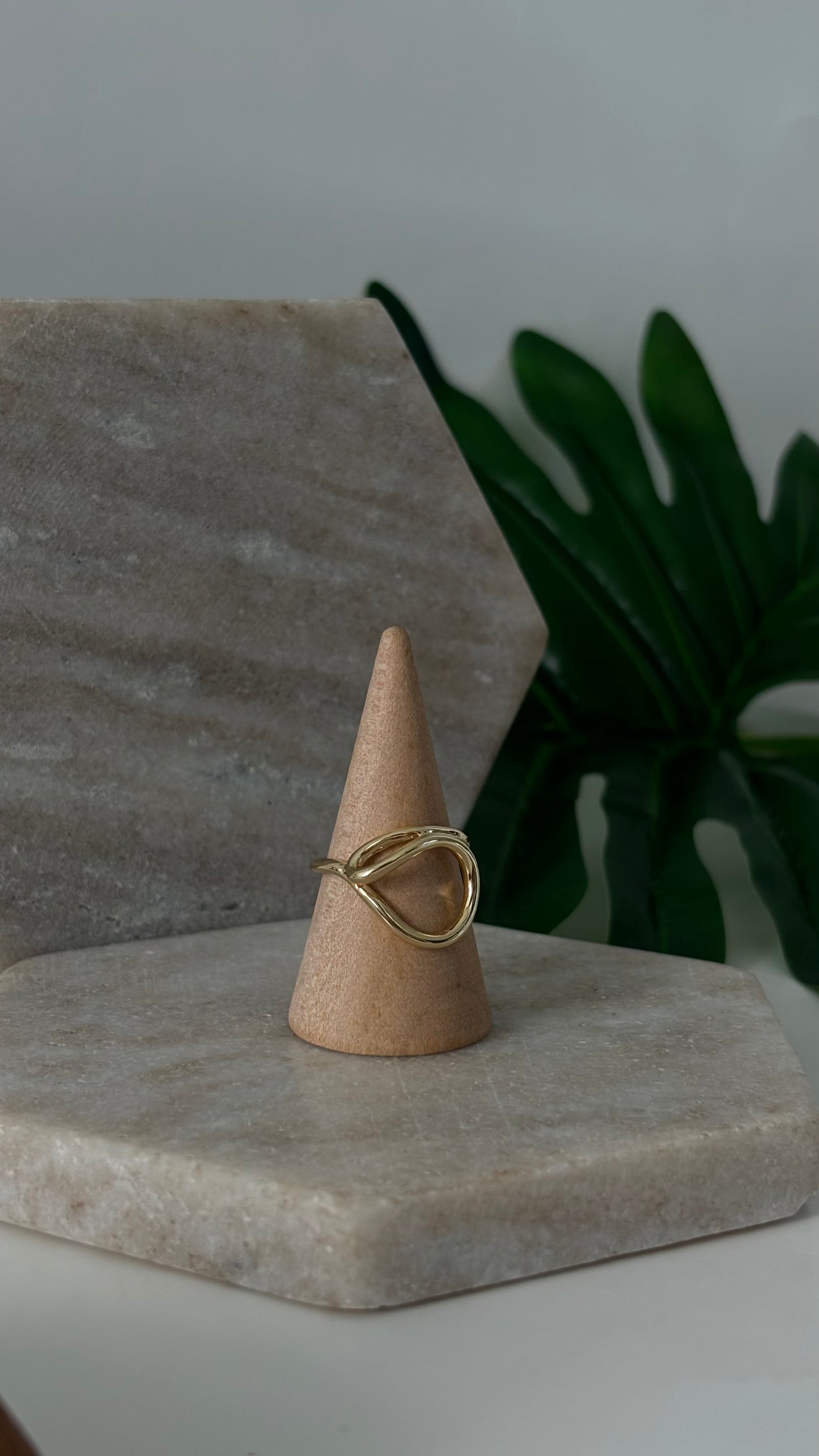 Knot gold ring - Guayaba