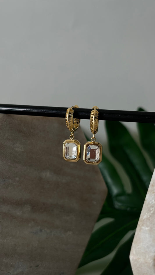 Moon reflection gold earrings