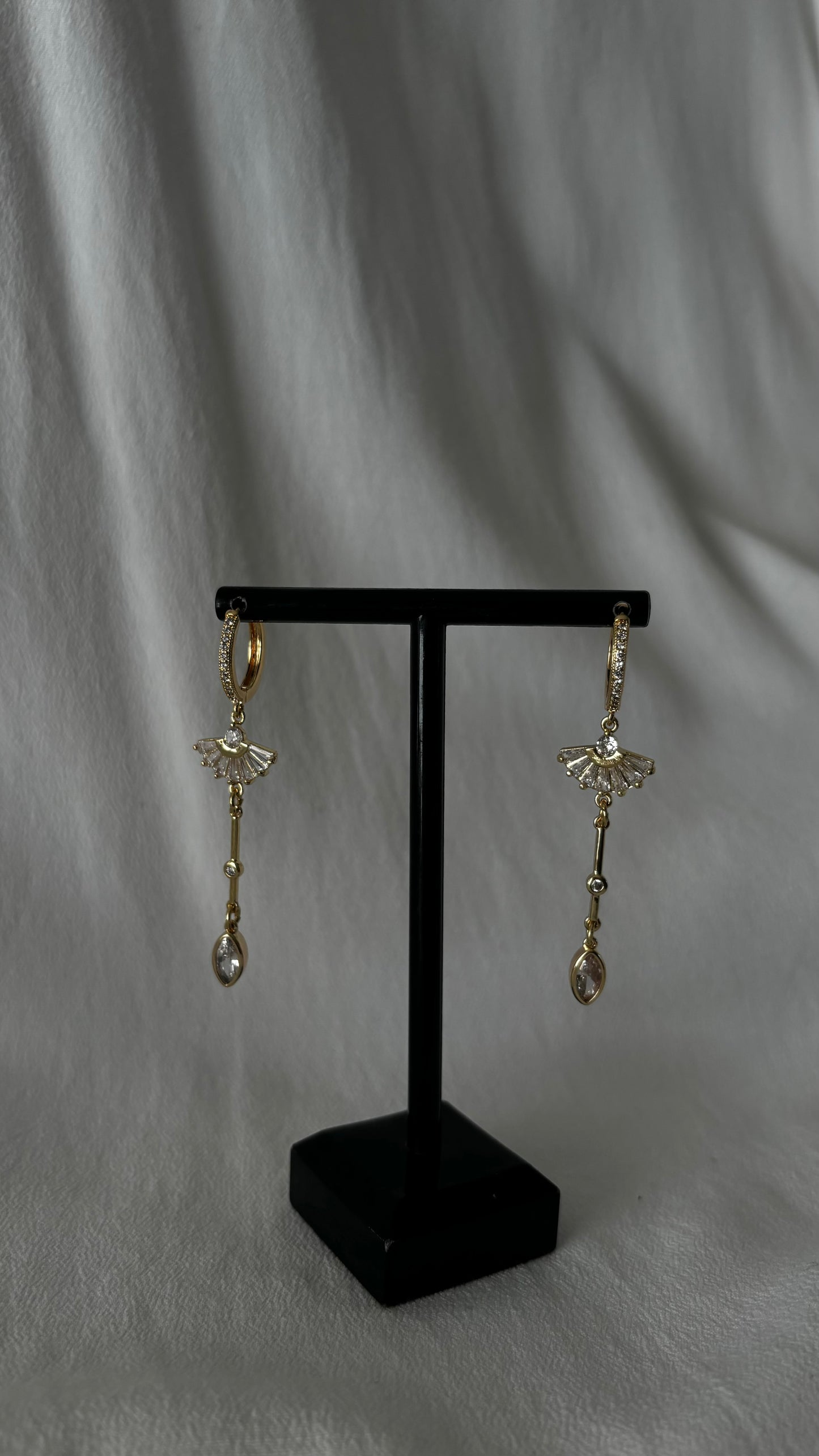 Diosa gold earrings