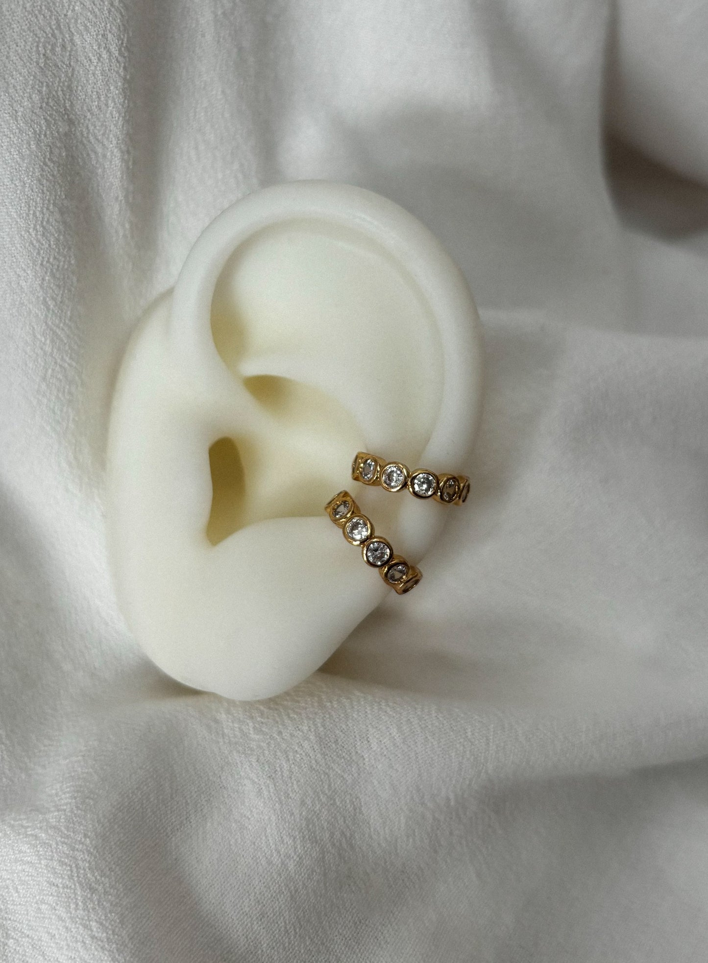 Zirconia ear cuff