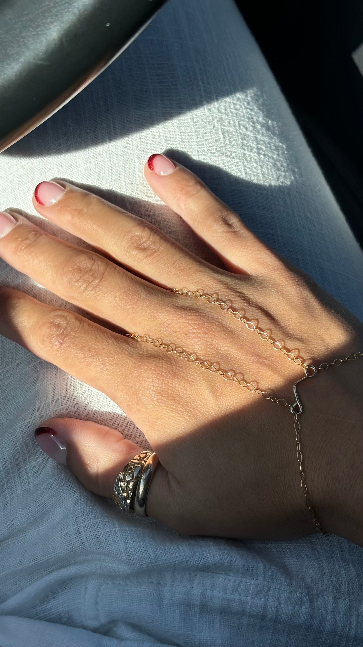 El yunque gold filled 14/20 hand chain