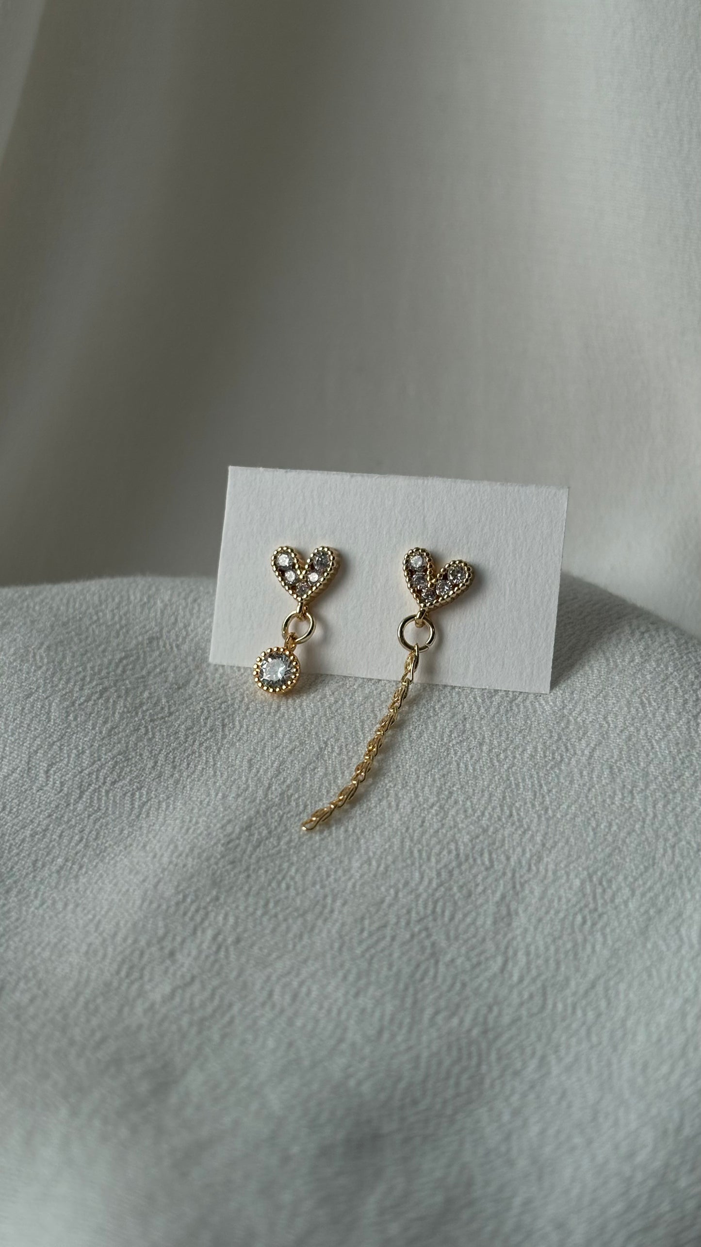 Zirconia heart gold earrings