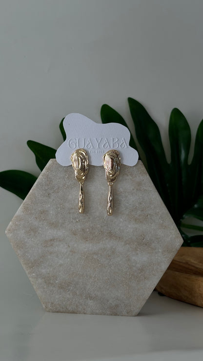 Gold water earrings