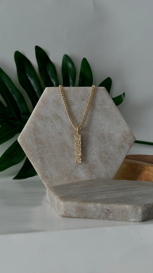 Texture gold necklace