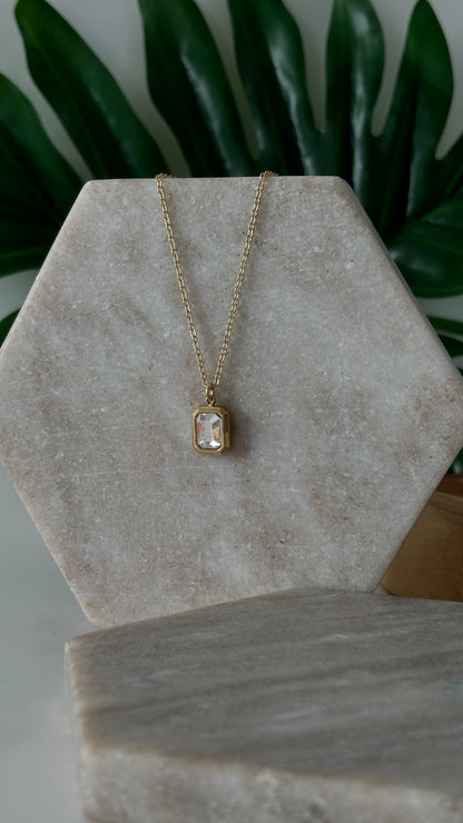 Moon light gold necklace