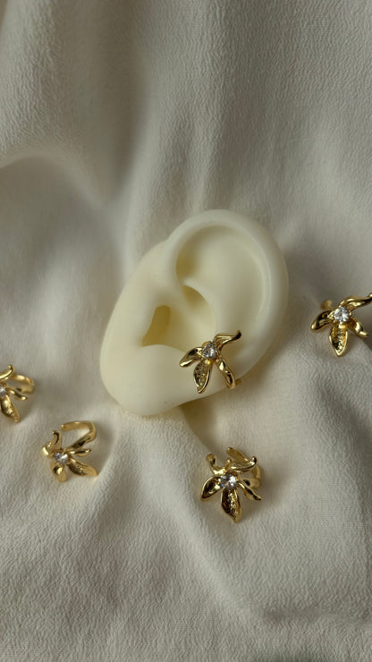 Flower ear cuff